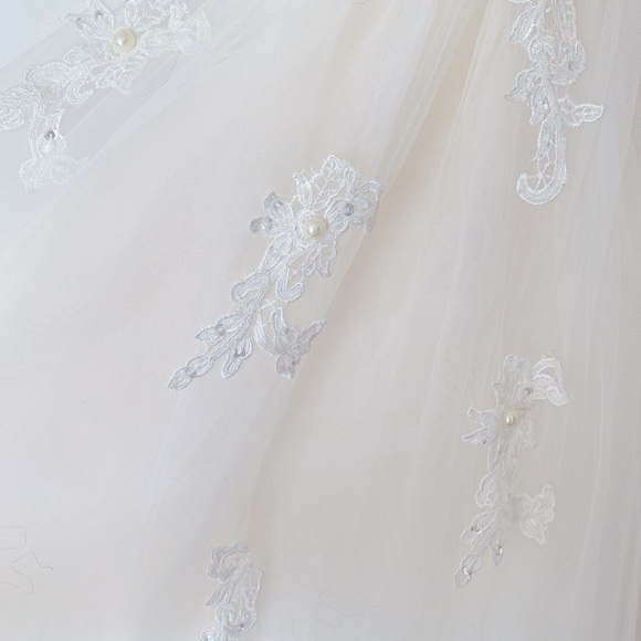 STUNNING IVORY TULLE LACE CORSET PEARL FLORAL TULLE BALLGOWN WEDDING DRESS SZ 6 - Picture 4 of 16